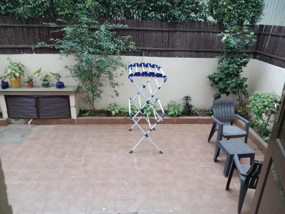 Studio Serviced Apartments Near Fortis Hospital Gurgaon Luaran gambar