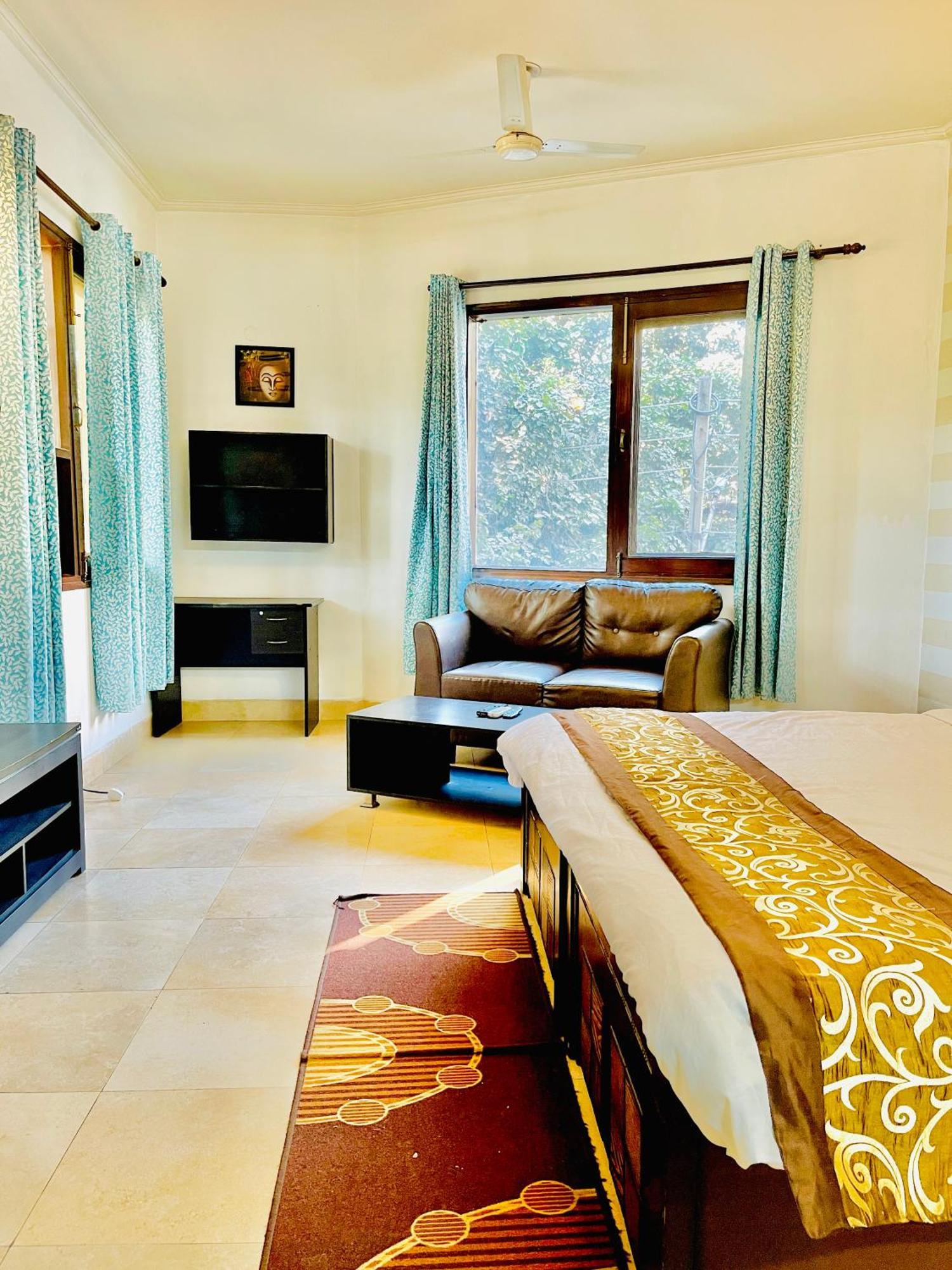 Studio Serviced Apartments Near Fortis Hospital Gurgaon Luaran gambar